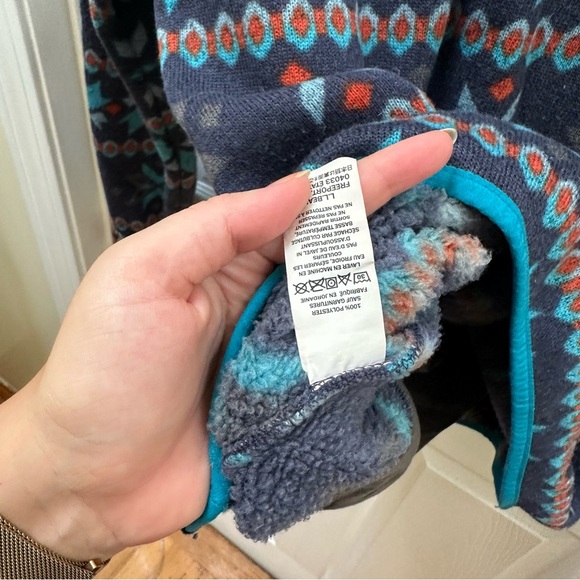 L.L. Bean Fleece Pullover with Teal and Orange Accents L Large print - Picture 5 of 5